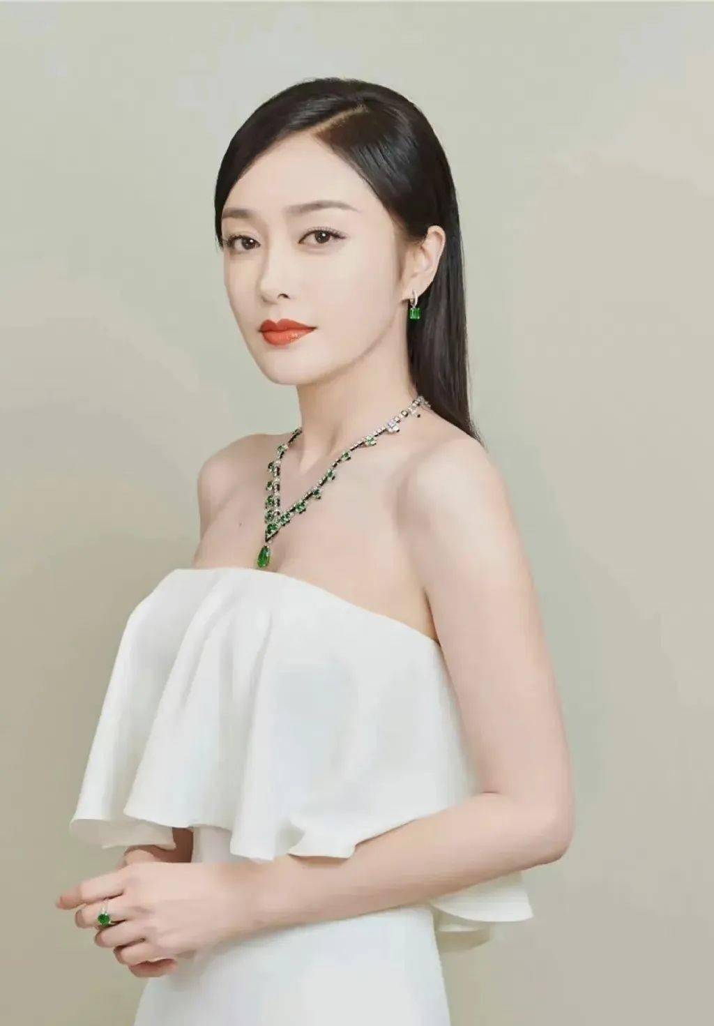 蔡徐坤,杨洋王楚然,秦岚魏大勋,邓伦,霸凌工作人员的女星