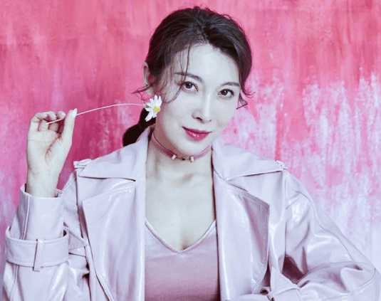 张棪琰早前的口碑就不是很好,她还曾被王柏川的扮演者张陆老婆邵思涵