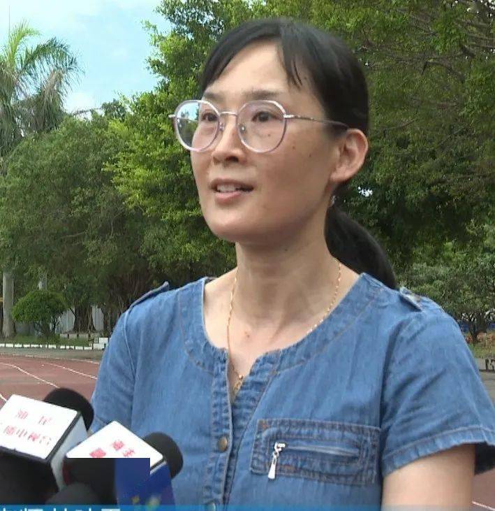 仁荣中学老师 林映雪:瑞洁同学是一个很乐观,上进的孩子,在学习上很