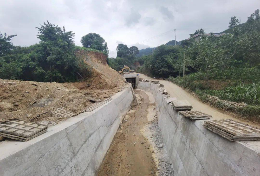 泥石流治理工程动起来,百姓心安起来!_建设_大陆_德昌县