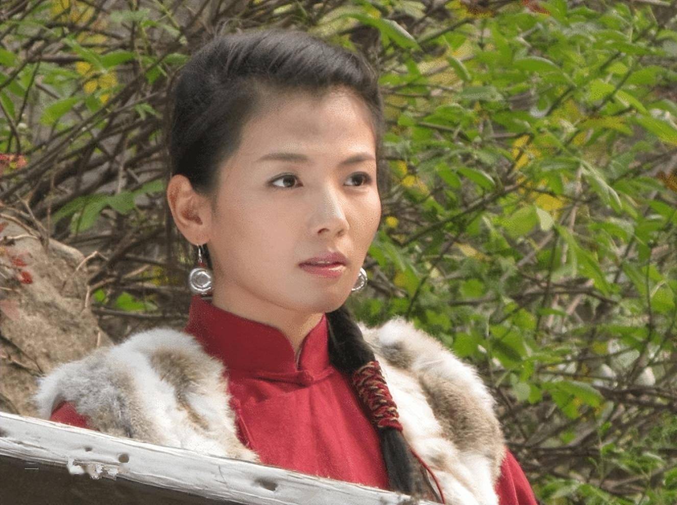 刘涛10年前的抗战神剧,如今登陆网播平台,简直是天雷滚滚啊_杨玉环