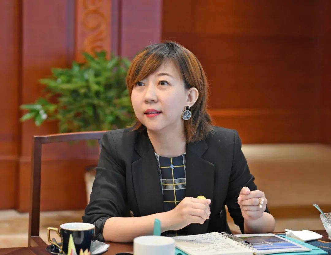 北京中加学校校长,akd 国际文化中心主任,安徽中加学校董事 杜妍