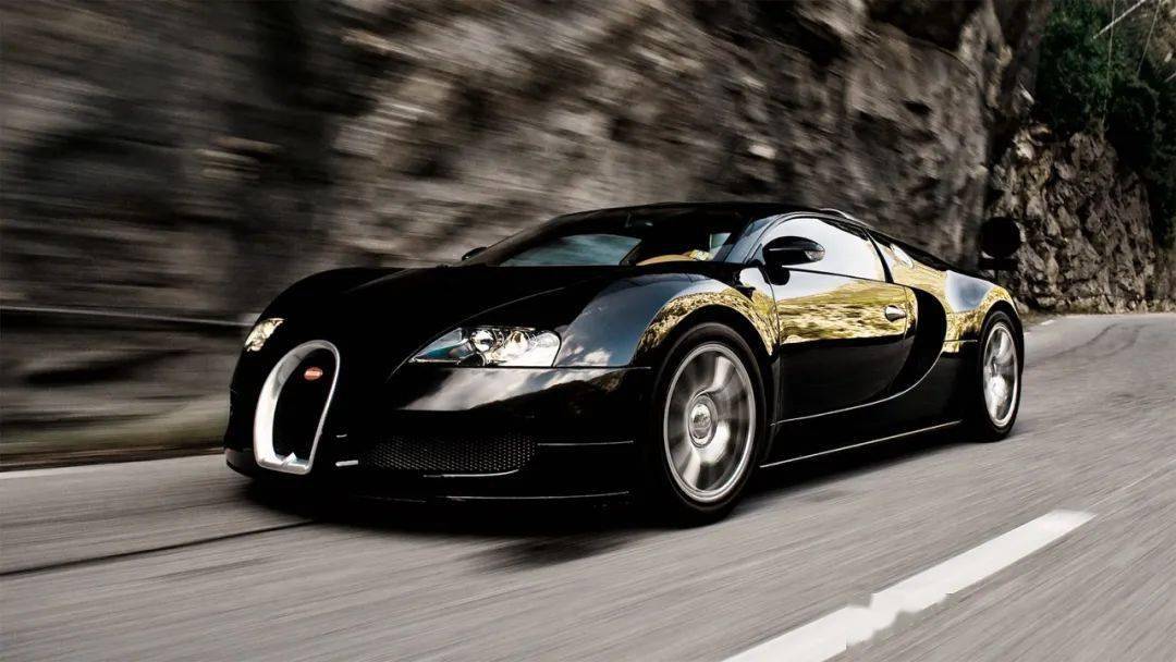 在英国top gear赛道的圈速成绩击败了帕加尼zonda f roadster和布加迪