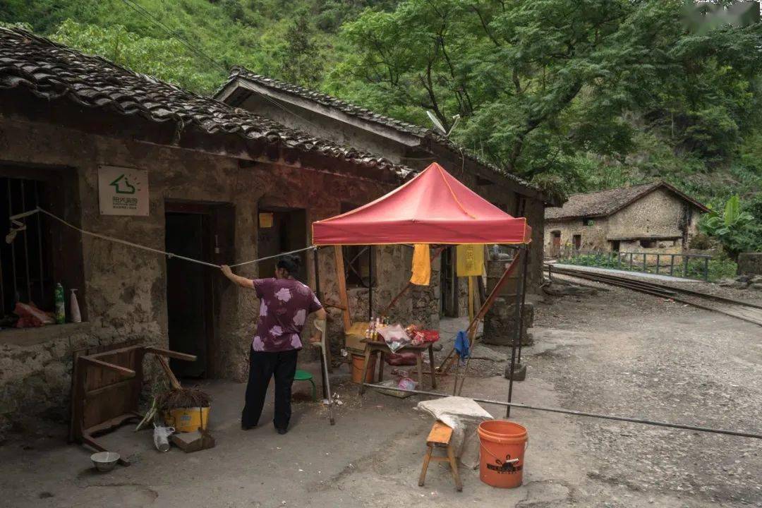 唐立红:人字桥村的变迁_村民_铁路_建设