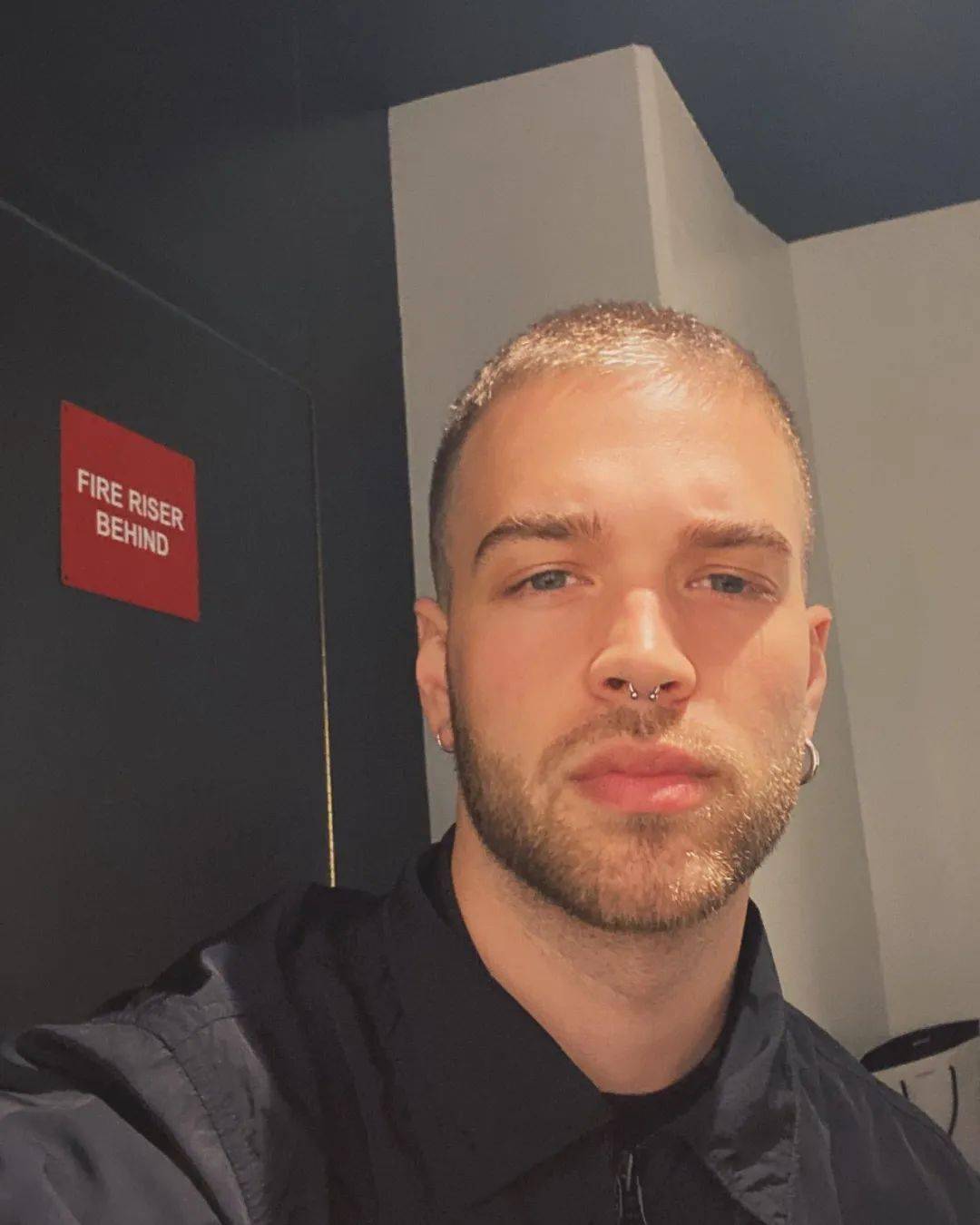 他是sam smith 的前男友,深夜视奸前任动态,疑似想吃回头草!