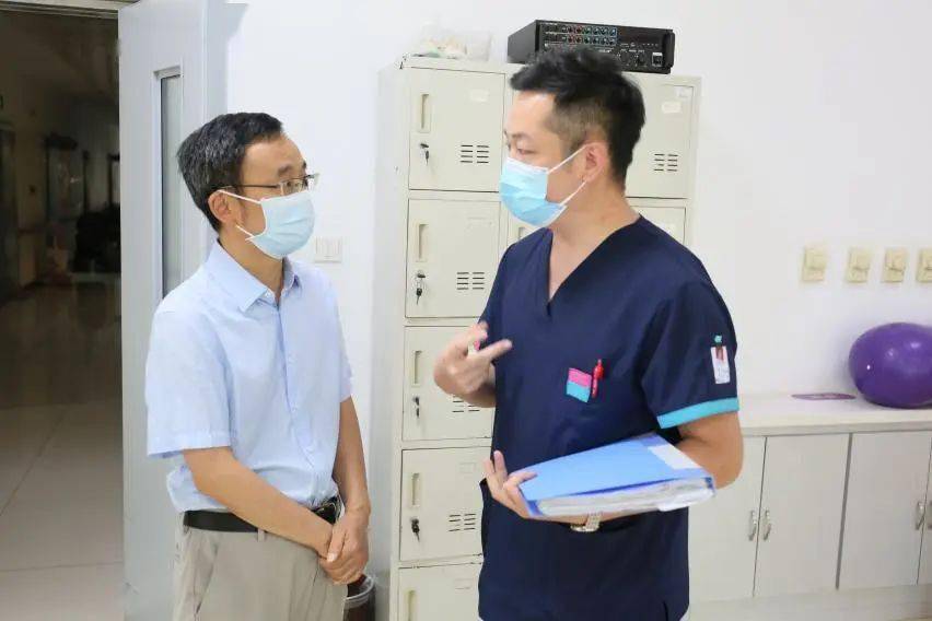 中国医学科学院血液病医院杨仁池教授,中国医科大学附属盛京医院王欢