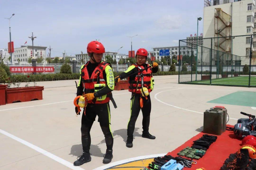 end来源| 泾源县消防救援大队编辑 | 李文华审核 | 副支队长 何玉玺