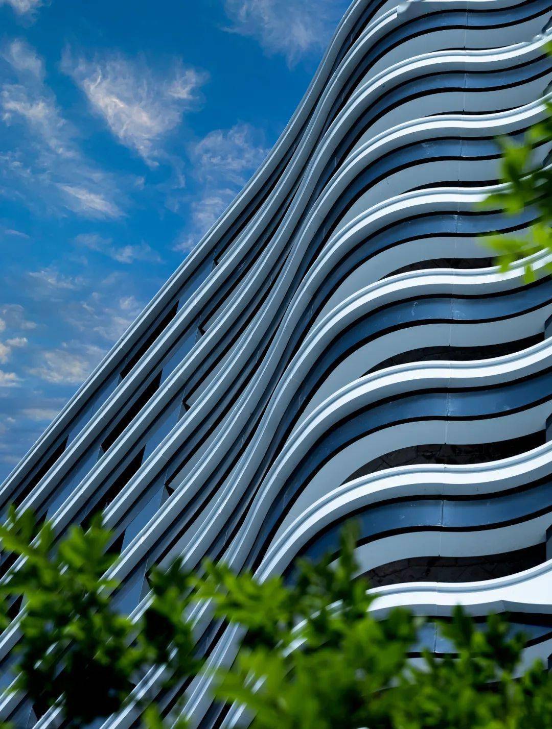 横店南江玺获credaward地产设计大奖_建筑_弧形_项目