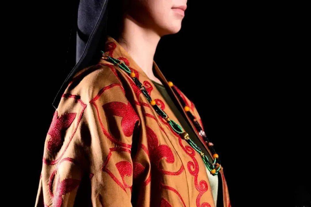 归来,北魏鲜卑!_服饰_袈裟_大同