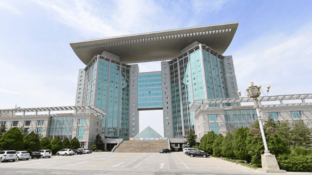 酒泉市人民政府大楼.