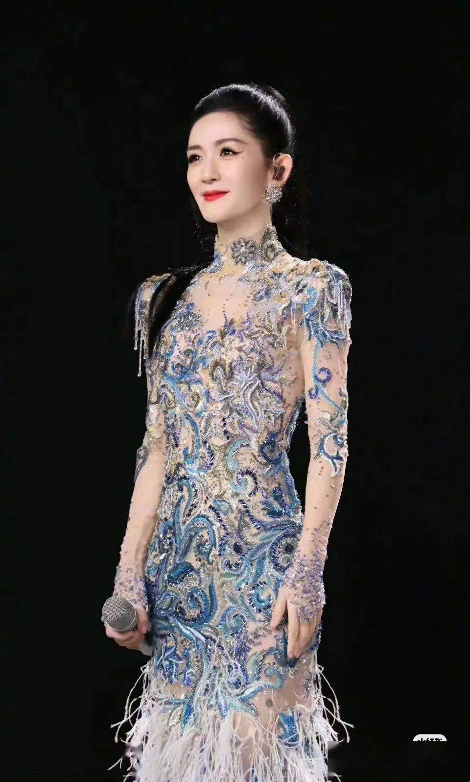 赵丽颖/张小斐-上身国货高定礼服!