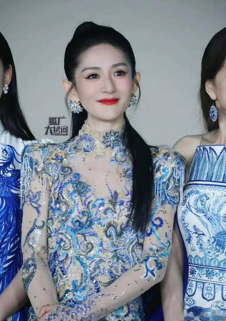 赵丽颖/张小斐-上身国货高定礼服!