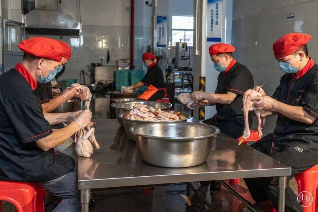 临海很好吃⑦ | 来自乔波卤味的豪华三件套,杜桥人的心头好_卤鸭_食品