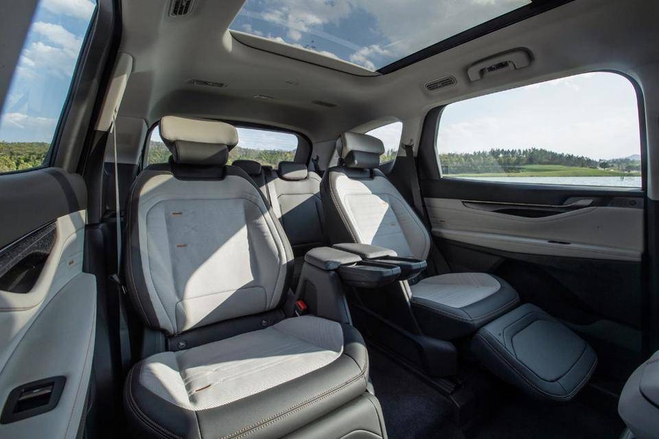 大马力混动 真四驱 舒享空间 锐界l满足家庭用户全方位需求_搜狐汽车