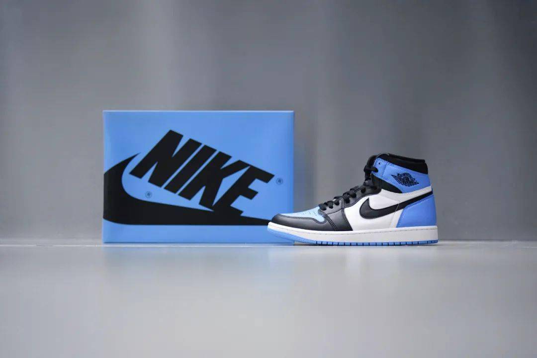 SOAR 新品预览｜Air Jordan 1 Retro High OG “University Blue”_手机搜狐网