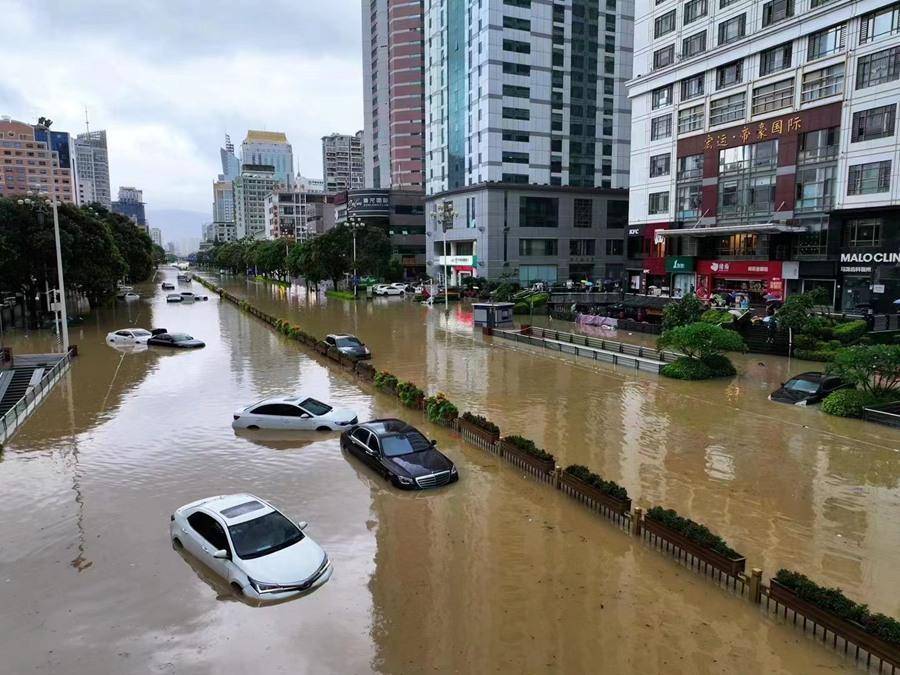 高清大图直击台风"杜苏芮"登陆地福建 多地遭遇强降雨_福州_莆田市_雨
