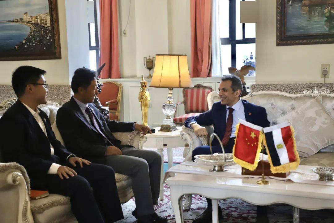 清华大学学生中国-中东友好协会赴埃及驻华大使馆座谈交流_阿西姆·哈