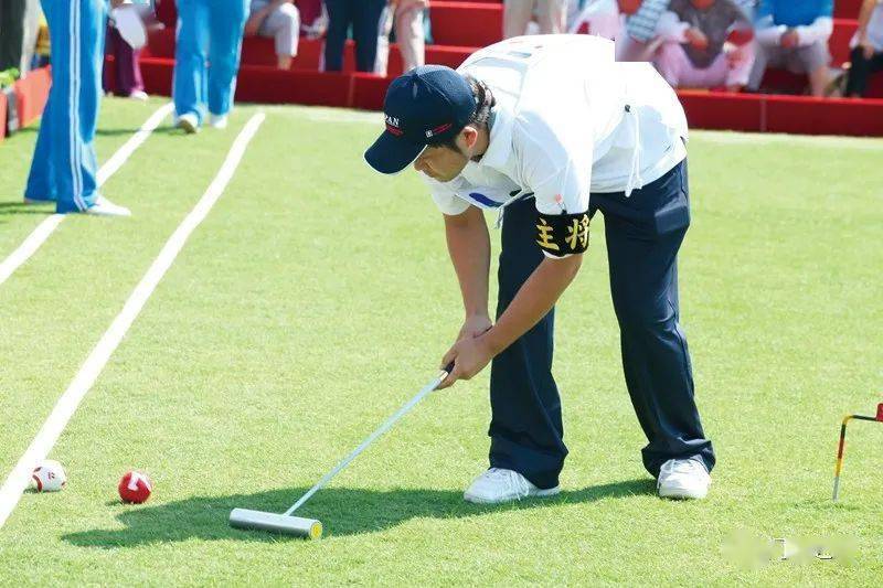 【老健会门球前期报道】门球技术简介_姿势_比赛_纵向