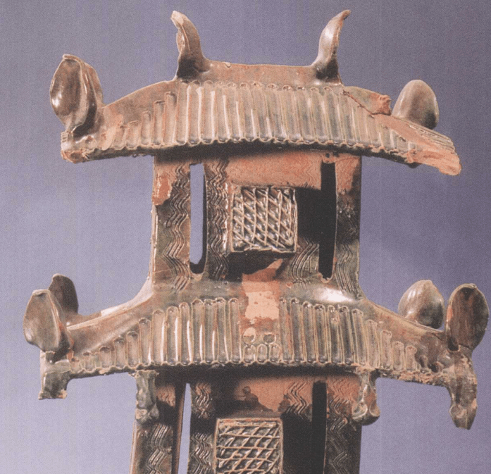 图版五五三层绿釉陶望楼东汉晚期通高65厘米,面阔26.5厘米,进深23.