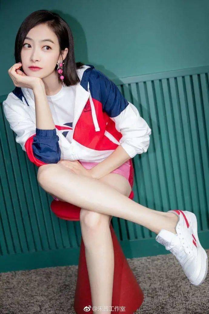 36岁宋茜凭啥当选"金鹰女神",除了演技好,完美身材也不可少_动作_臀部