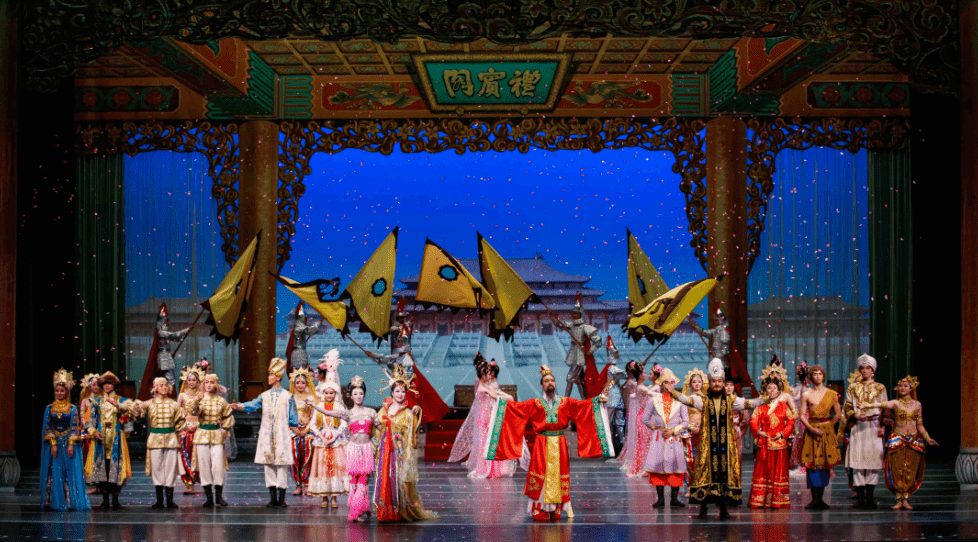 兰州中川国际机场相关人员表示,将持续深化"经兰飞""乘心如意"服务