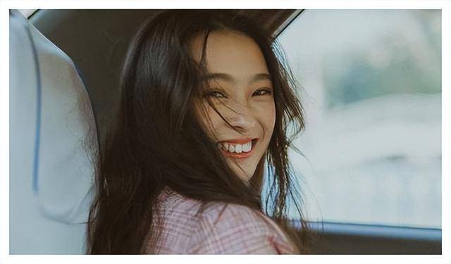 盘点年度娱乐圈大型惊爆“吃瓜”事件有没有你熟悉的呢？娱乐吃瓜处