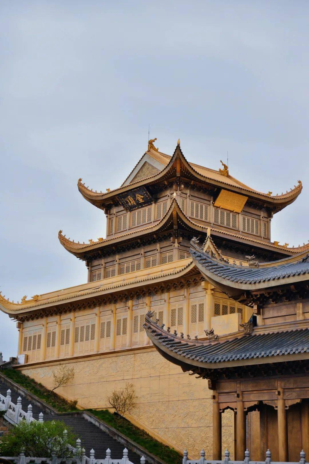 峨眉山2天1夜游,跟着玩就对了_万年寺_华严顶_寺庙