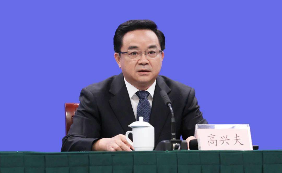 省人大常委会党组副书记,副主任高兴夫,省政府副省长胡伟作主题发布并