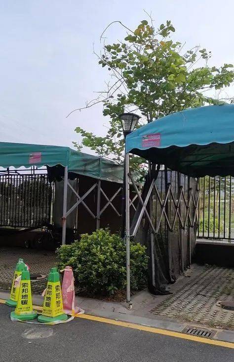 漳州一小区路灯漏电,业主在接触时触电身亡!