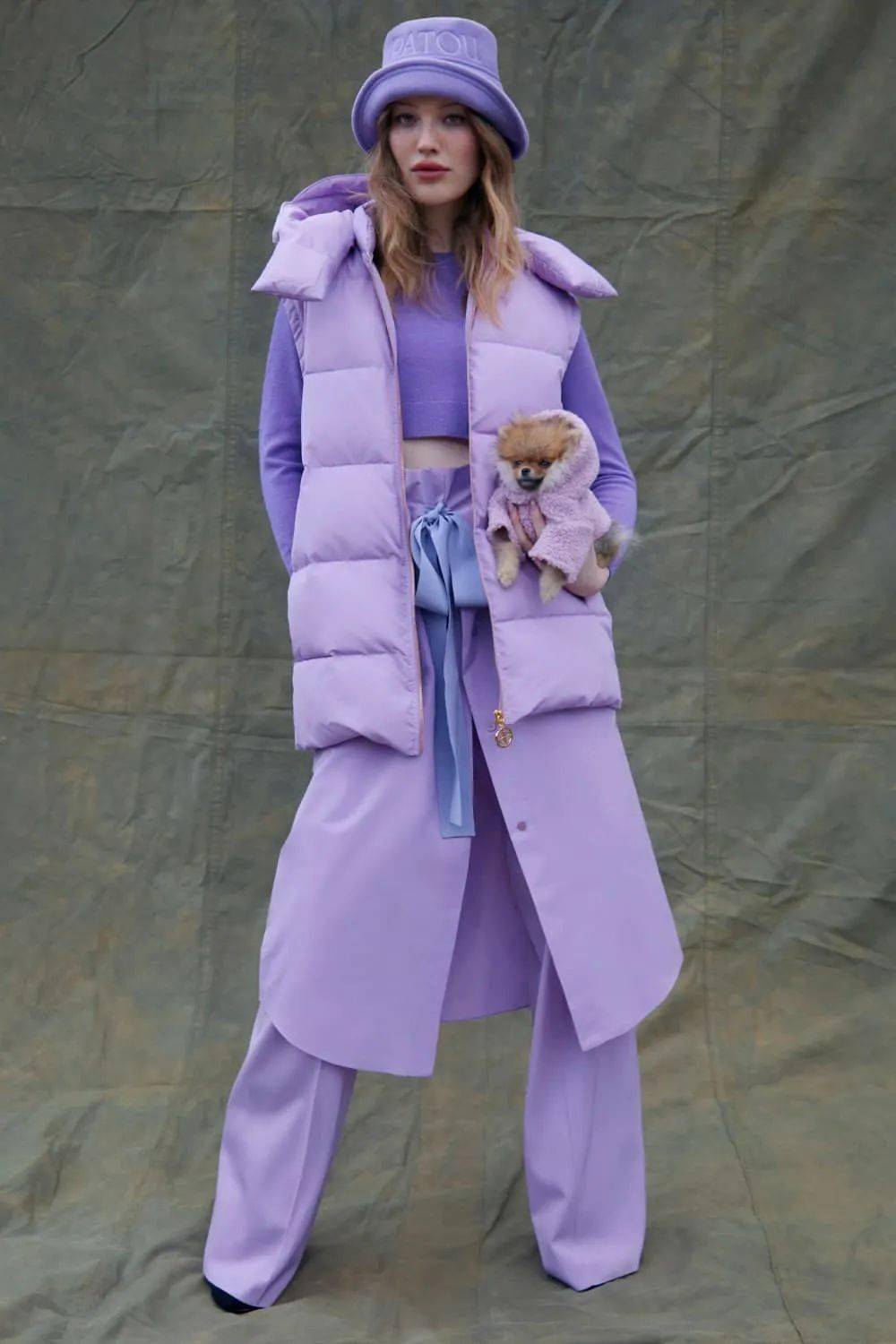 入秋紫色系穿搭攻略,可以照着穿,时髦显贵