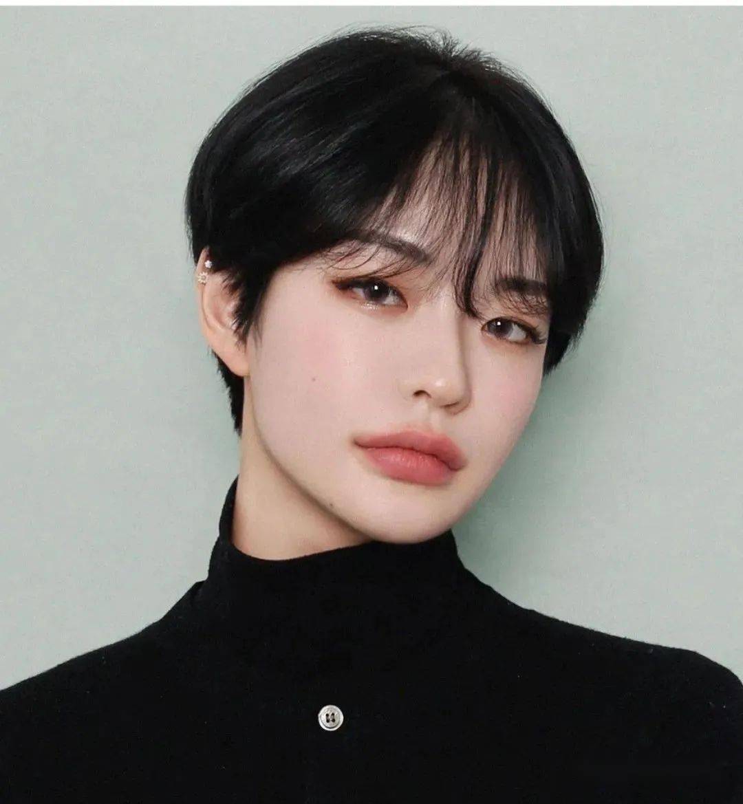 剪"氧气短发",38变18._中国_发型_形象