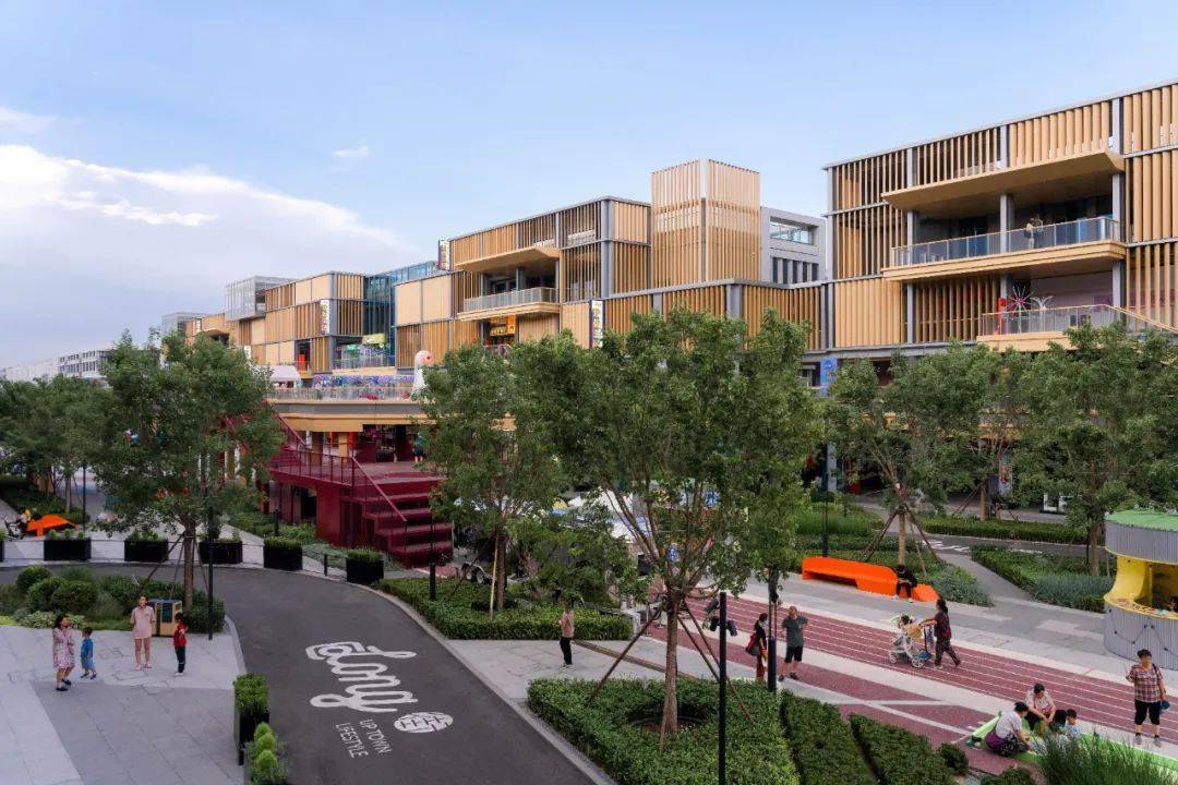 "空中街巷"唤醒北京"睡城",首开long街城市更新 / 正象设计_商业街