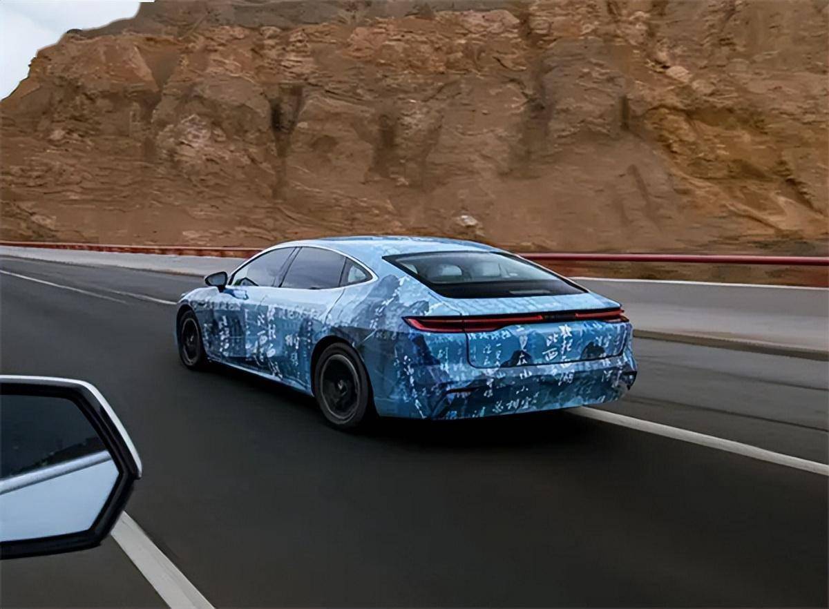 搭载雷神电混8848系统!