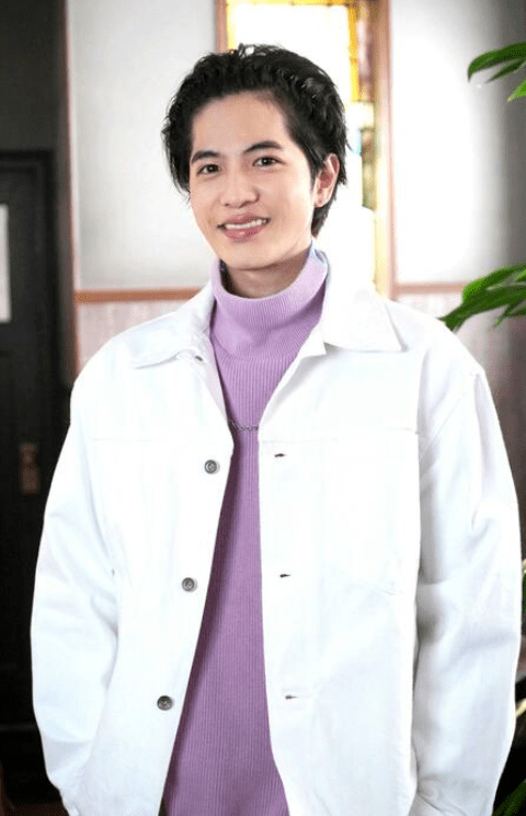 "(晚9点播出)中,饰演主角菅田将晖(30岁)扮演的久能整的大学同学相良