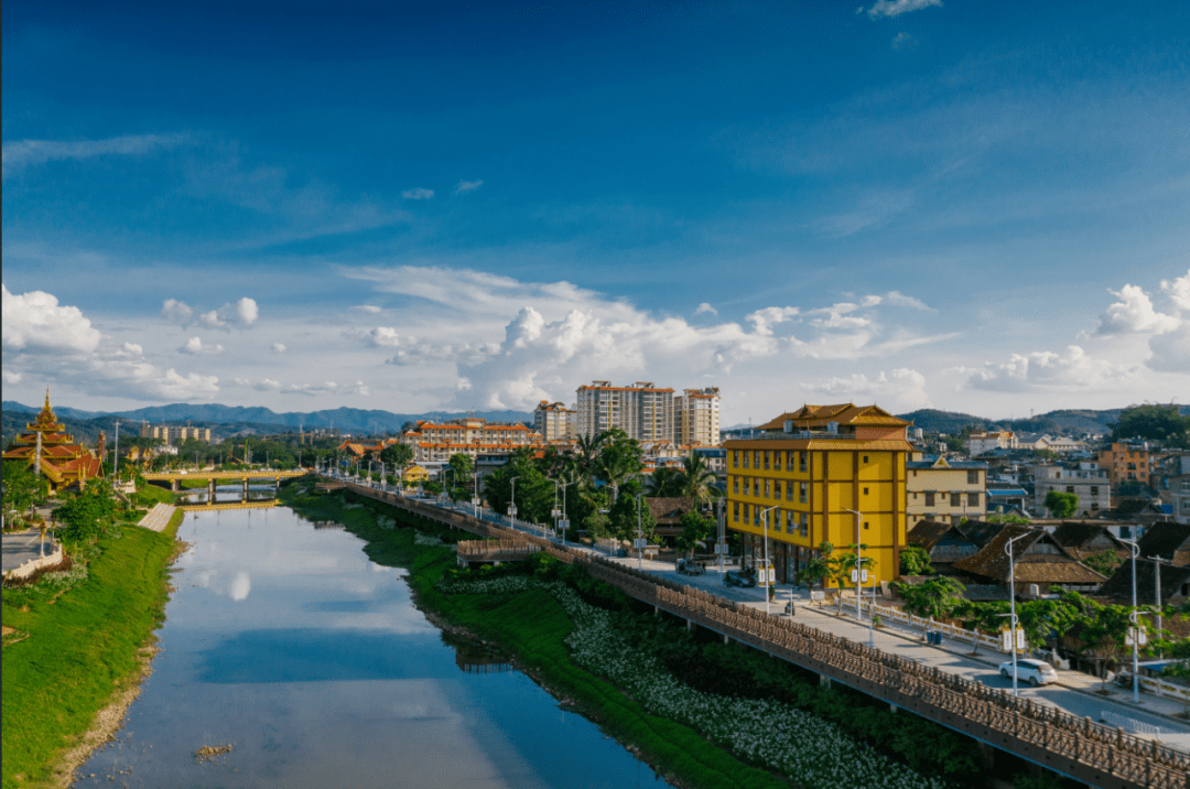 无忧图集 | 八月拍了拍你说:好运要开始了哦~_易武镇_勐仑镇_活动