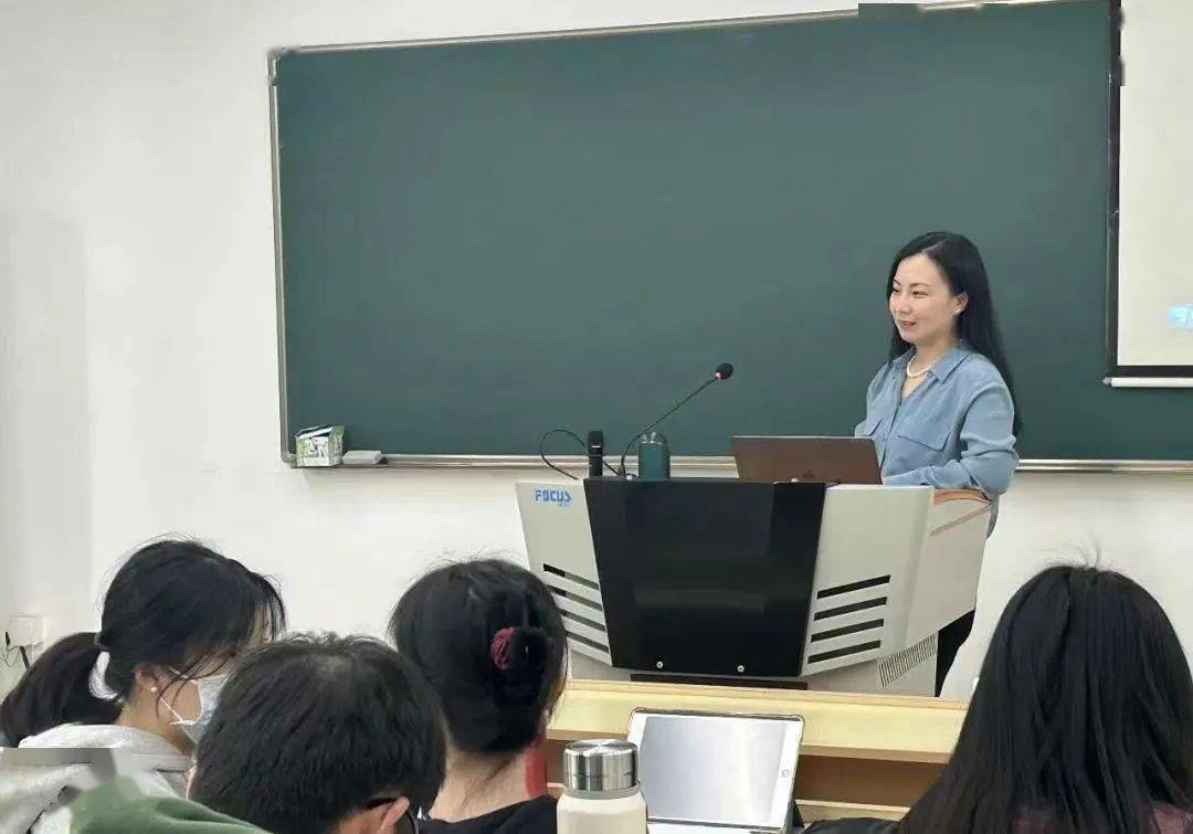 许婧怡:领略法语文化的奇妙之旅_王圆圆_比赛_语言