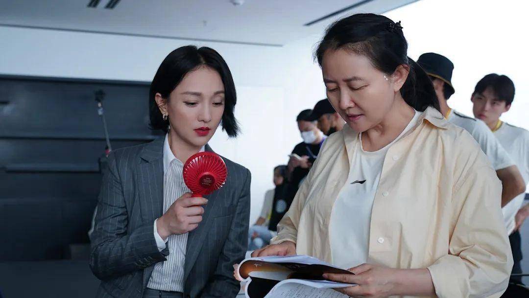 专访|导演杨阳和她的《不完美受害人》_赵寻_因为_成功