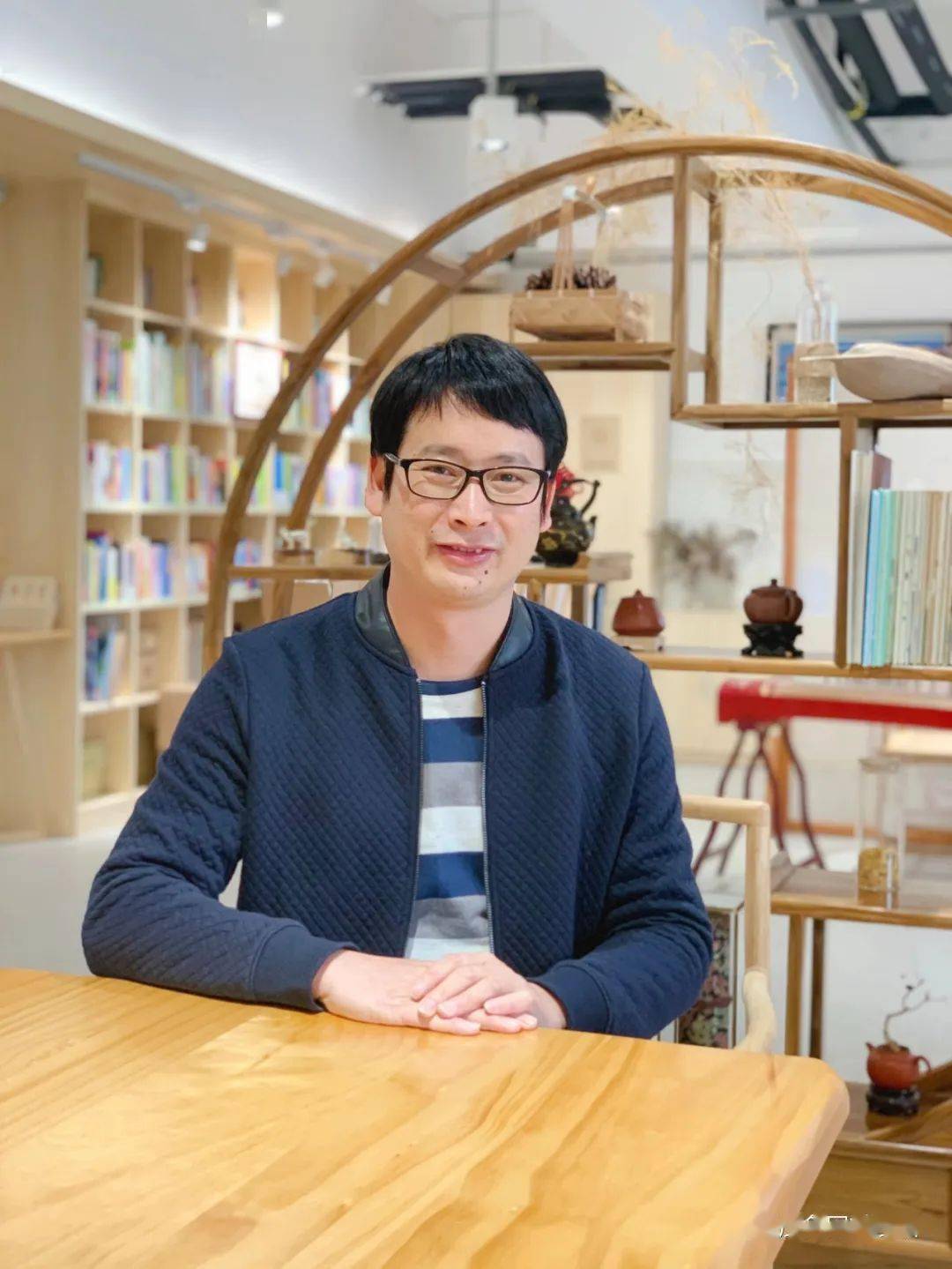 陈诗哥中国作协儿童文学委员会委员广东作协儿童文学委员会主任