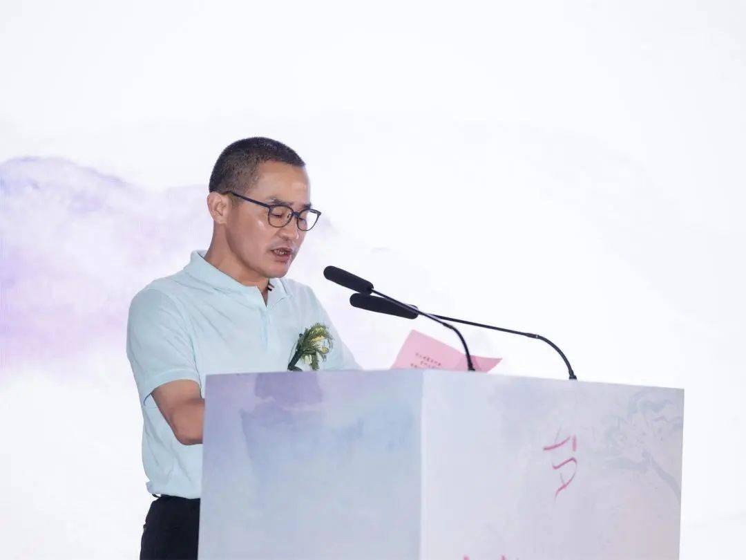 民政部社会事务司二级巡视员杨宗涛,江苏省民政厅副厅长王小华,苏州市