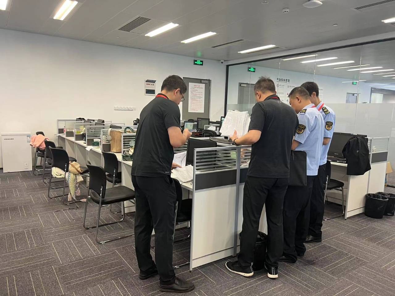 重庆：开展贷款中介突击检查持续优化金融营商环境_搜狐网