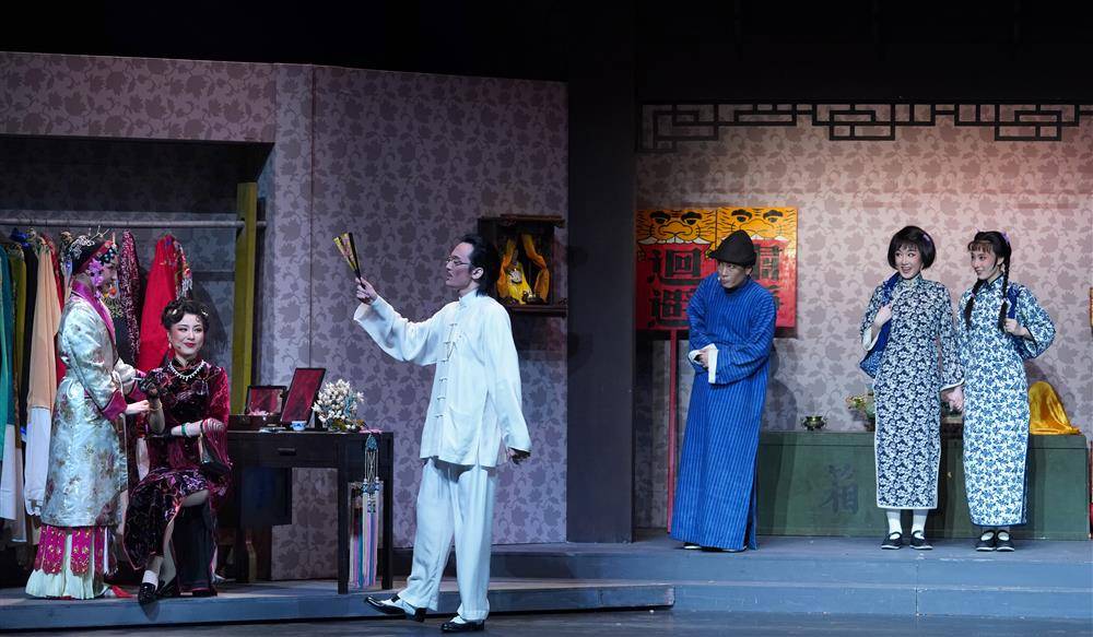 钱惠丽:听到这出戏音乐,情不自禁流泪_舞台_姐妹_越剧