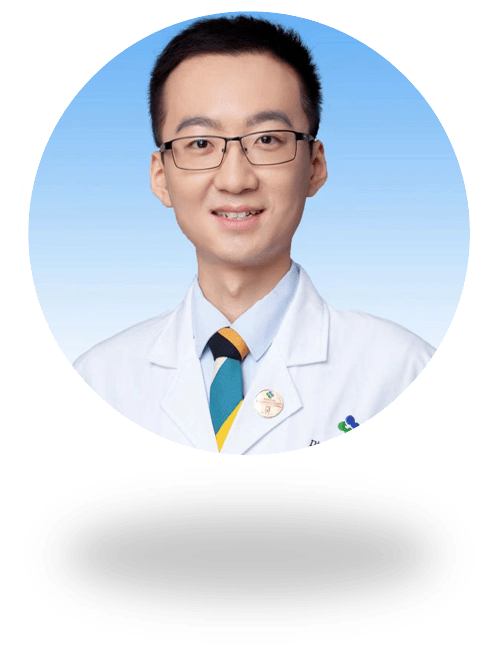 商场男子突然倒地,休假医生秒切"救人模式"_王铭池_急救_陈枭