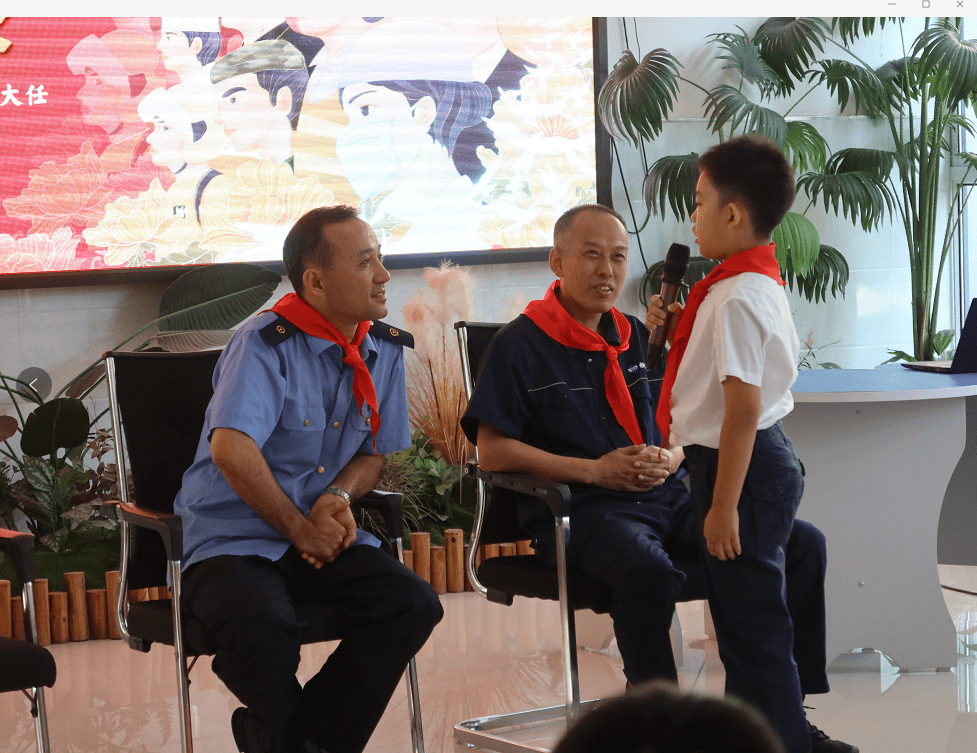 劳模工匠进校园 匠心精神薪火传_郑州市_代宇_徐鹏