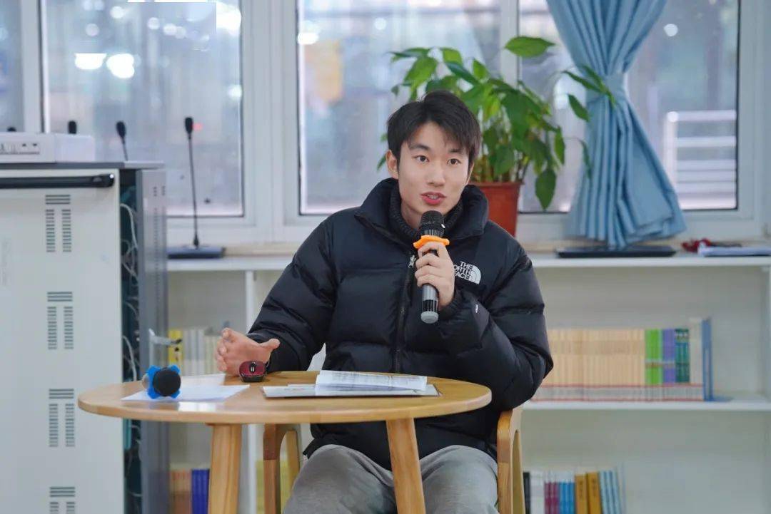 教育麦田61追光者 | 王进老师:采他山之石,悟琢玉之道_教学_何校