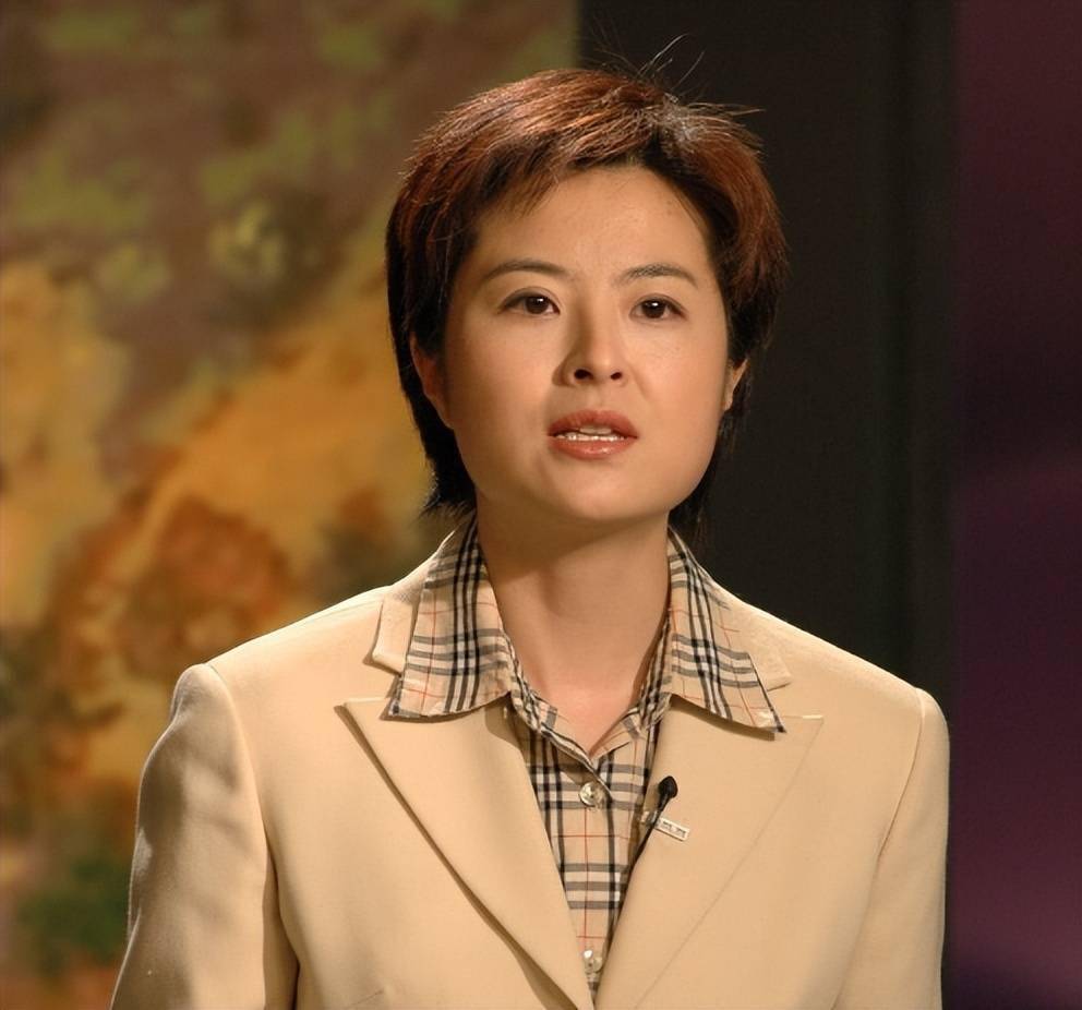 她曾是"央视一姐",27岁嫁45岁老公,辞职后靠投资漫画身家上亿_张泉灵