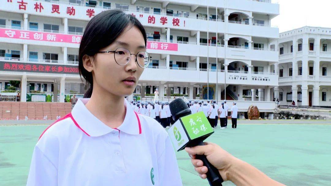 广宁中学以军训为契机提高学生各项技能_演练_火灾_军事