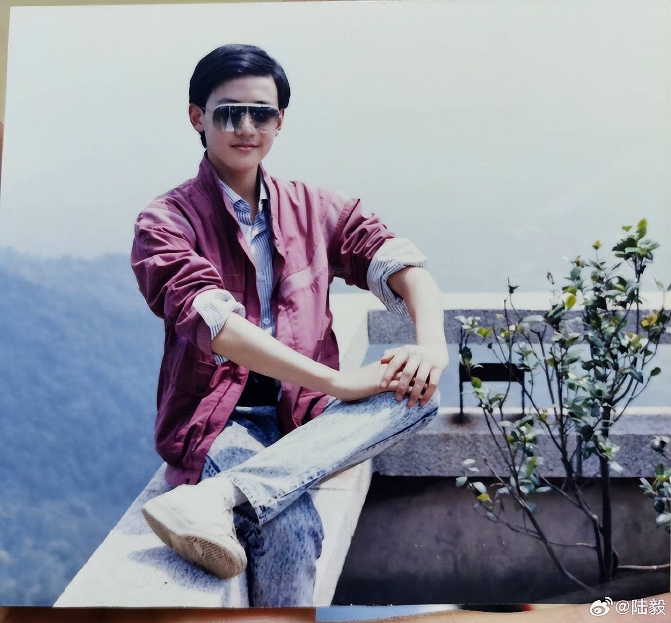 陆毅微博晒14岁18岁的自己:年轻时候会迷茫但不要迷失_学业_新的开始