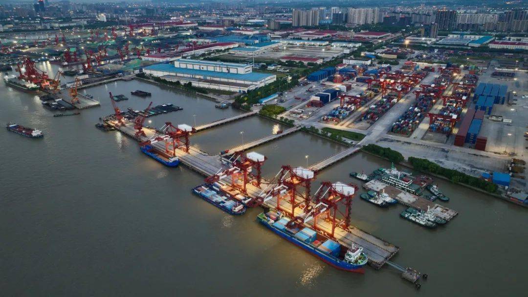 在线访谈 | 打造安全监管标准化港池群_船舶_江阴_调度