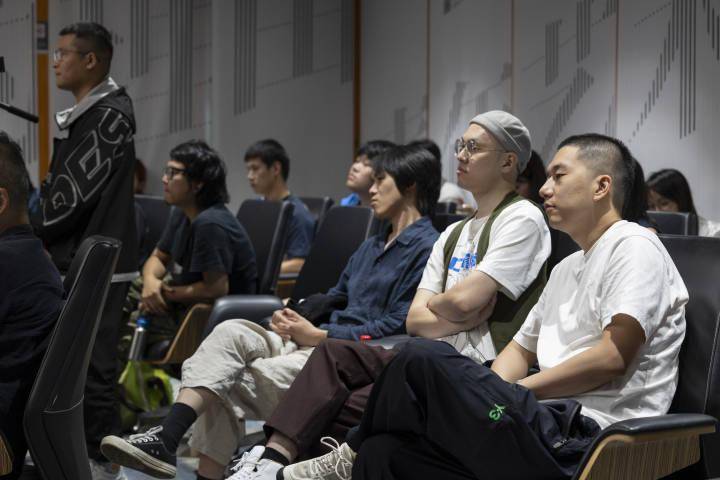 许江,高世名都坐在台下听课,这是一堂什么样的开学第一课?