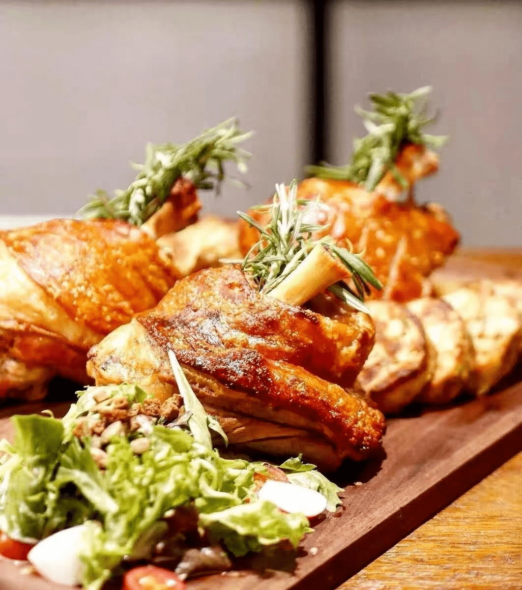 【德国脆皮烤猪肘】0.01加购1只!49.9得两只!